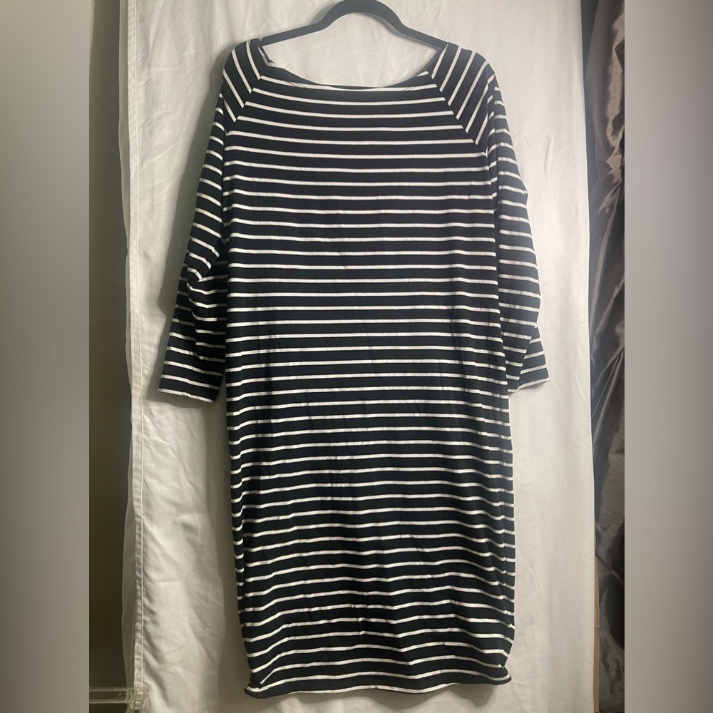ASOS body on dress. 3/4 sleeves with stretch